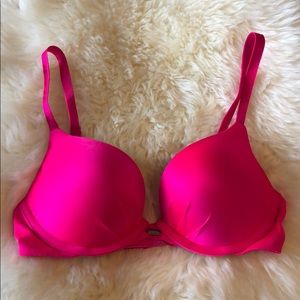 Victoria’s Secret Fabulous Push-up Bra 32C